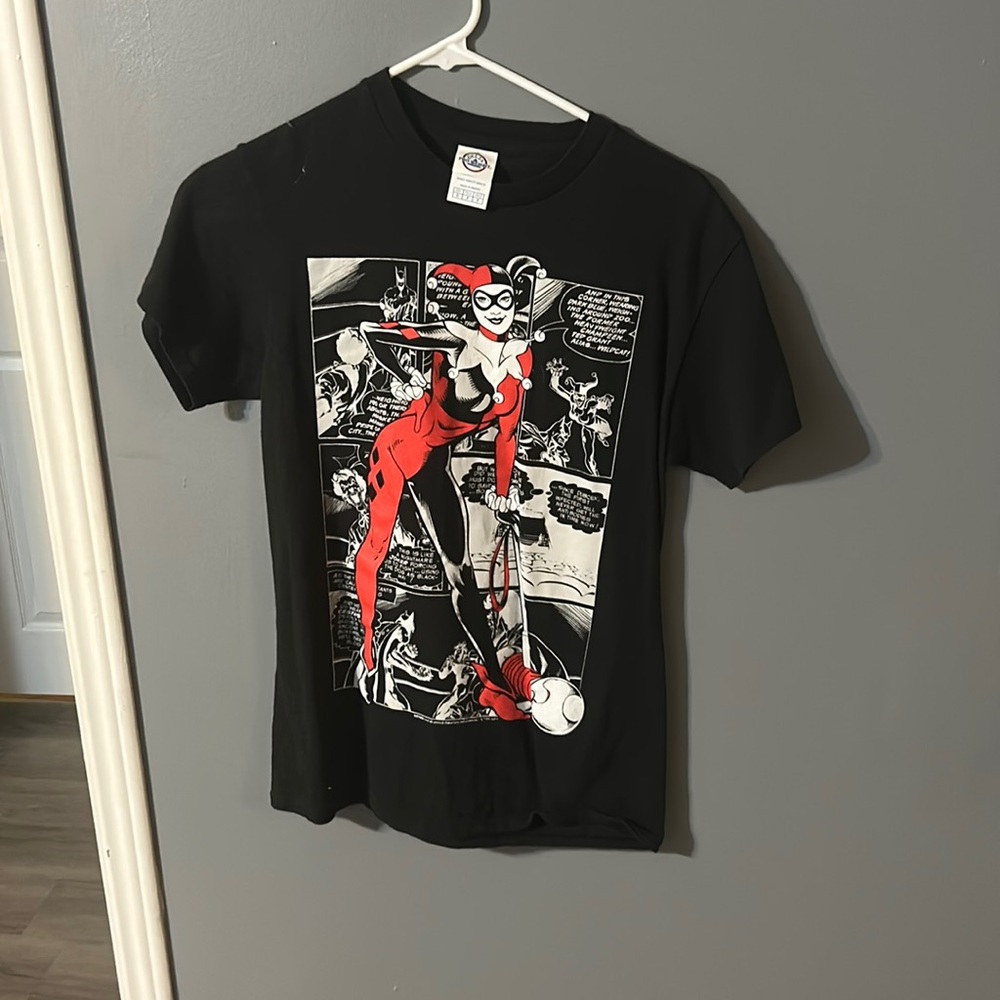 harley quinn black t-shirt size small